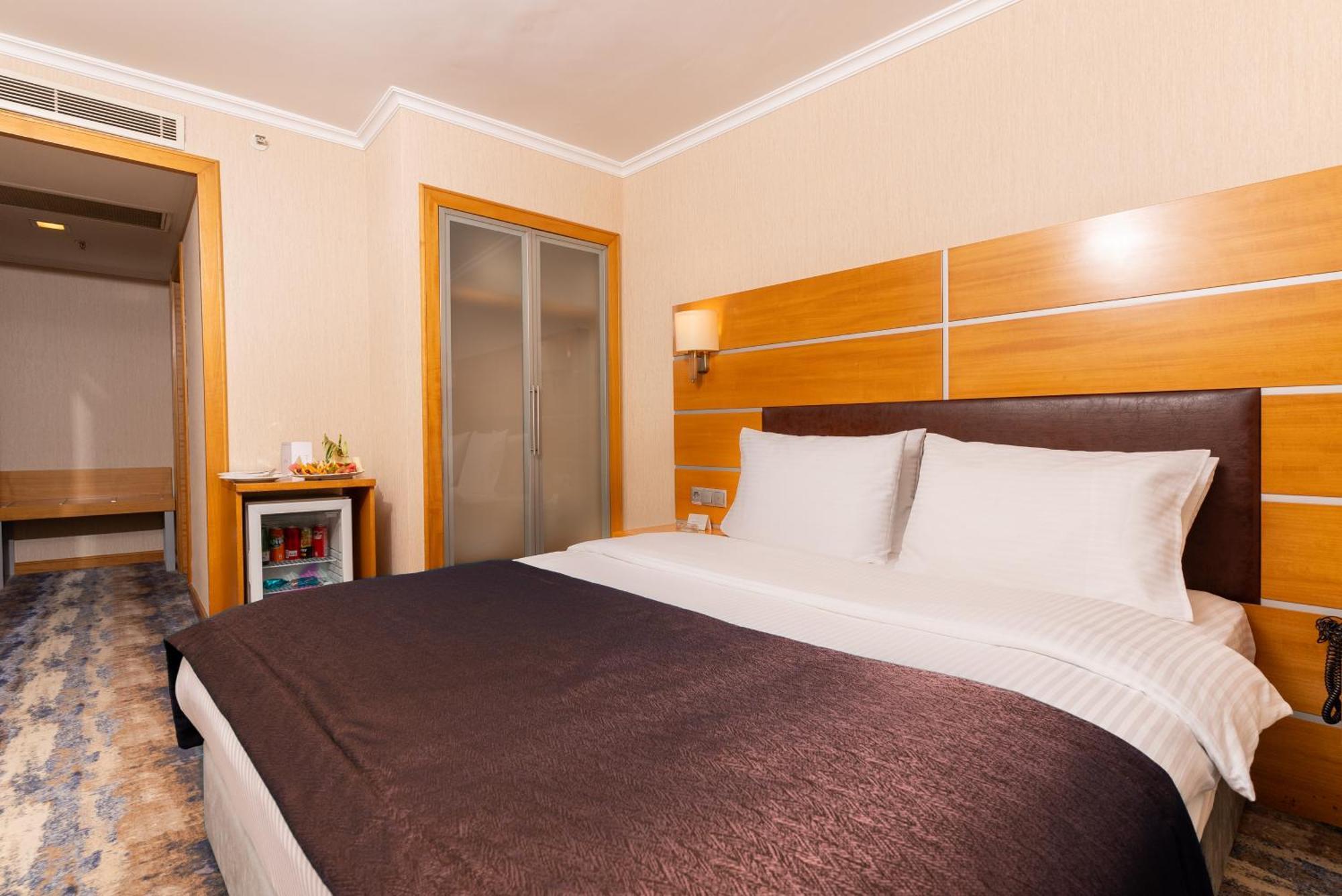 Ankara Plaza Hotel Exteriör bild