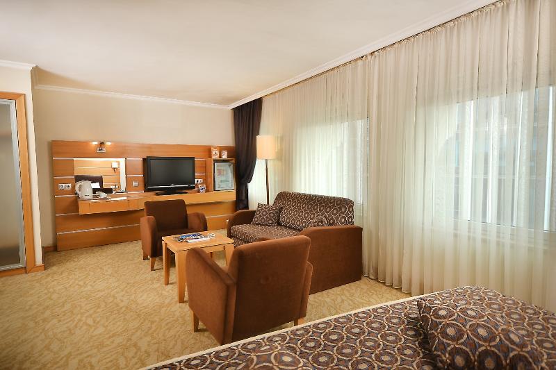 Ankara Plaza Hotel Exteriör bild